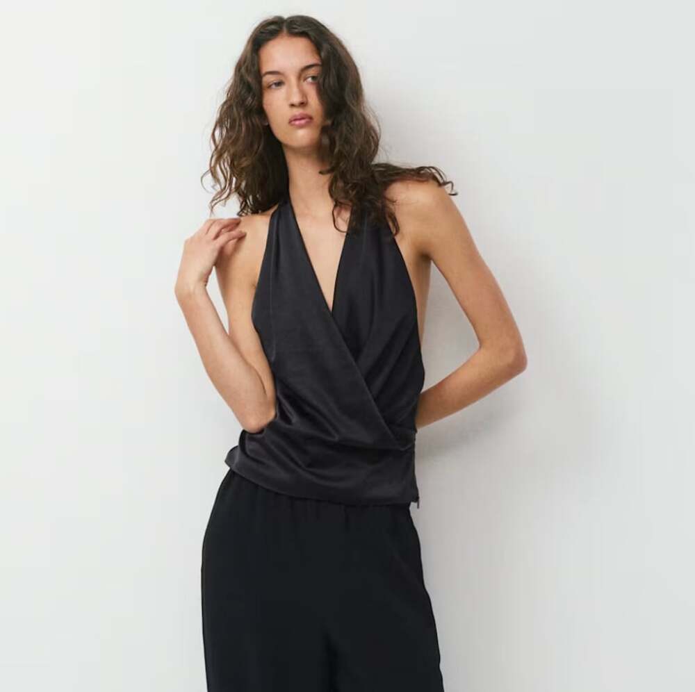 Aritzia Wilfred Martini Satin Halter Top in Black Size Large
